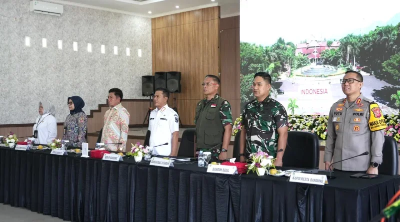 Bupati Bandung Satukan Pemda, BBWS, dan TNI Penanganan Banjir dan Sampah